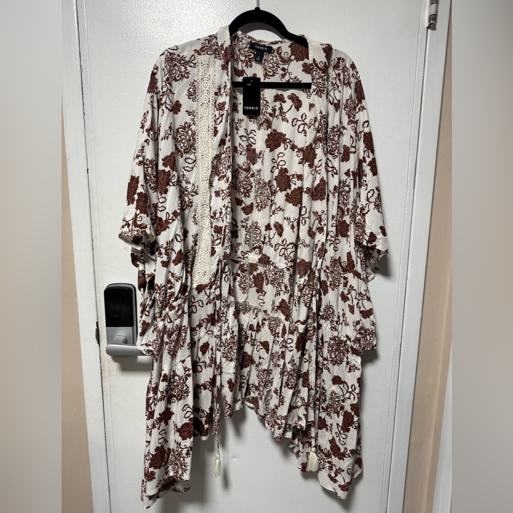 Torrid Floral Kimono in Brown and Cream